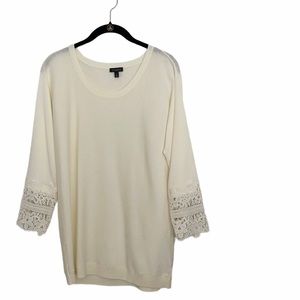 Talbots white w lace cuffs relaxed top